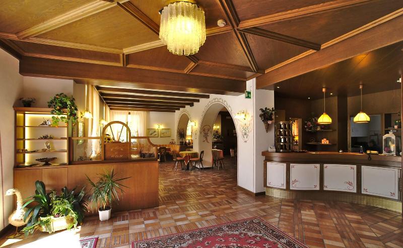 Charme Hotel Nevada - Lobi