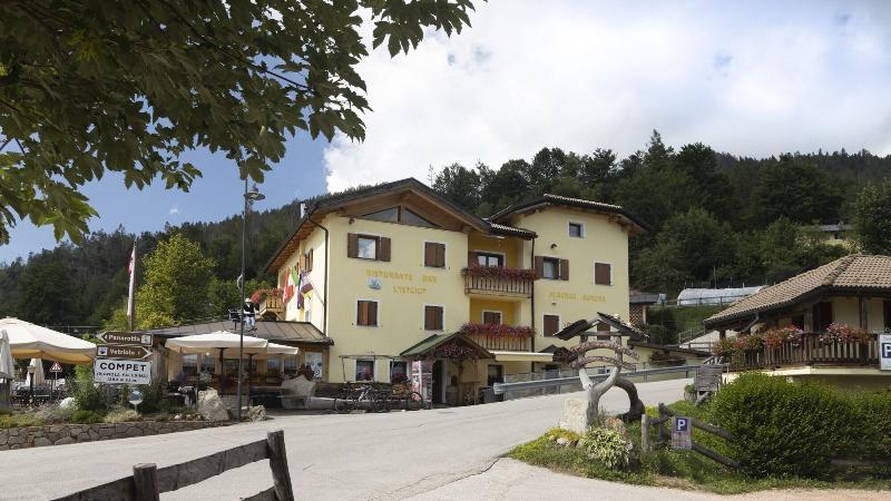 Hotel Aurora Compet - Genel