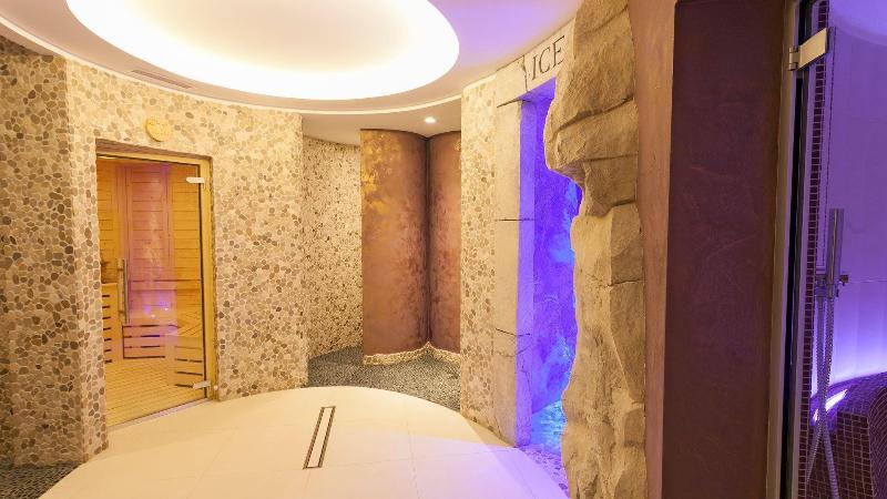 Alpine Charme & Wellness Hotel Europeo - Aktivite