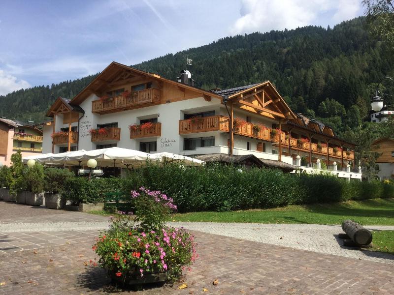 Alpine Charme & Wellness Hotel Europeo - Genel
