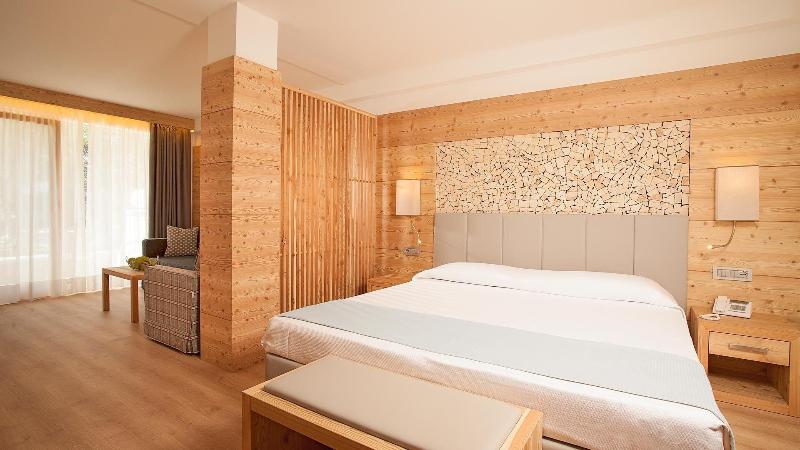 Alpine Charme & Wellness Hotel Europeo - Oda