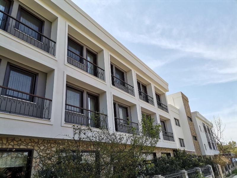 Iris Otel - Genel