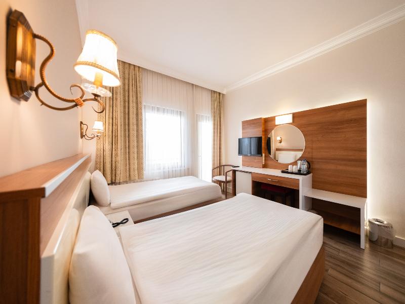Iris Otel - Oda