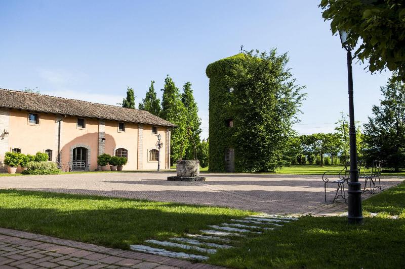 Relais Cascina Scottina - Genel
