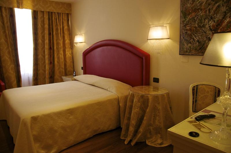 Hotel Torre Della Vittoria 1928 - Oda