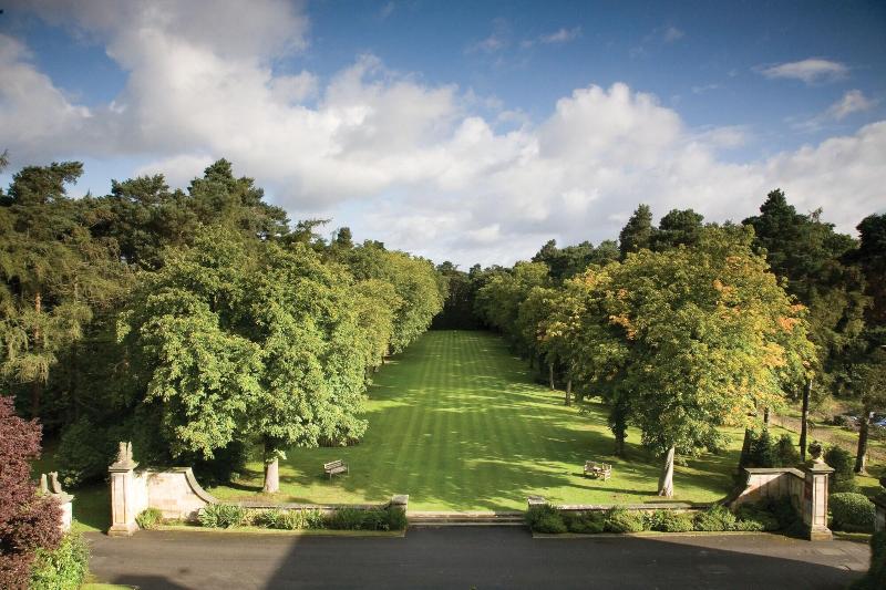 Crathorne Hall - Genel