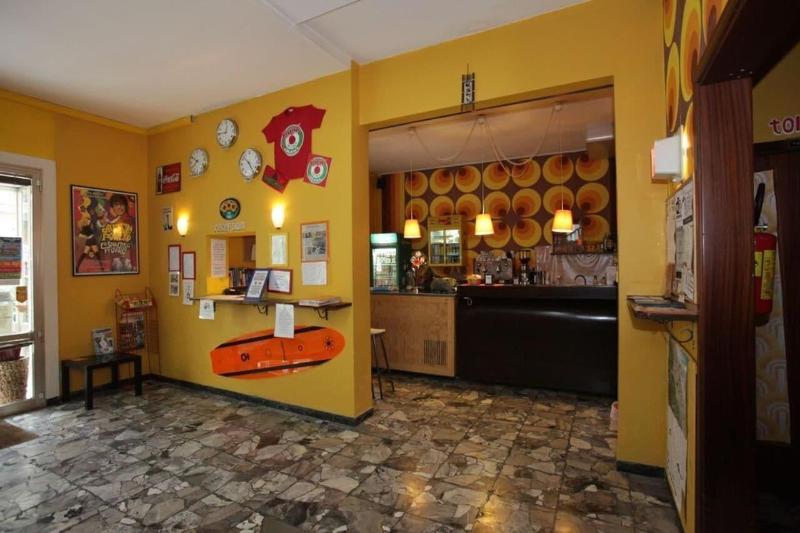 Sunflower City Youth Hotel - Lobi