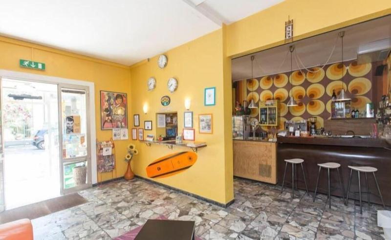 Sunflower City Youth Hotel - Lobi