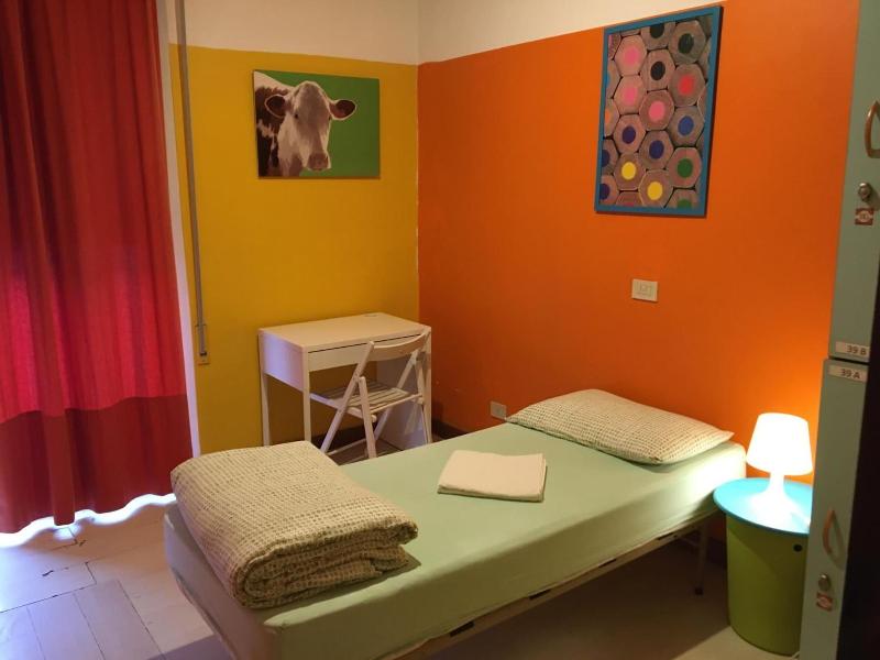 Sunflower City Youth Hotel - Lobi