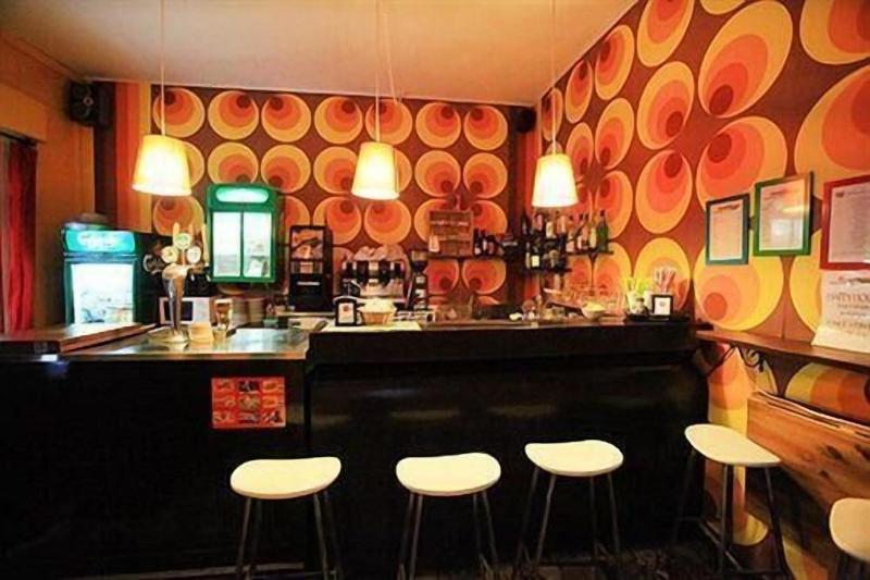 Sunflower City Youth Hotel - Restoran