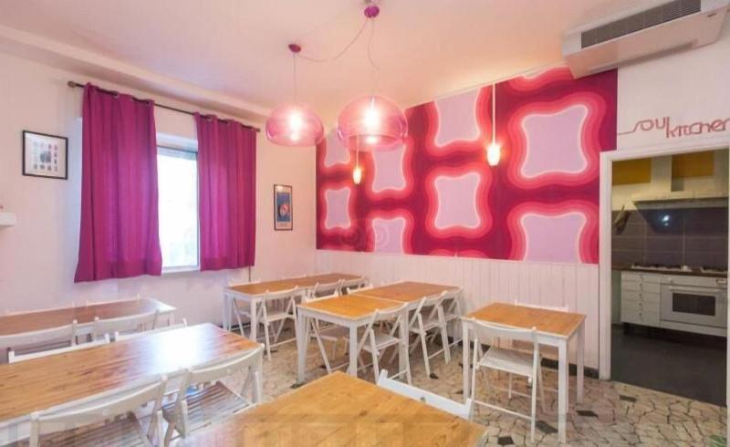 Sunflower City Youth Hotel - Restoran