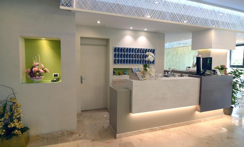 Hotel Adele - Lobi