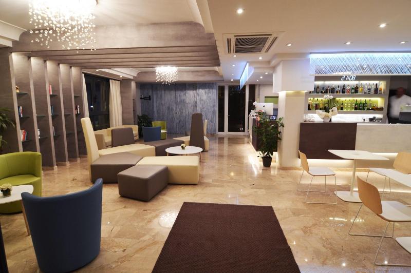 Hotel Adele - Lobi