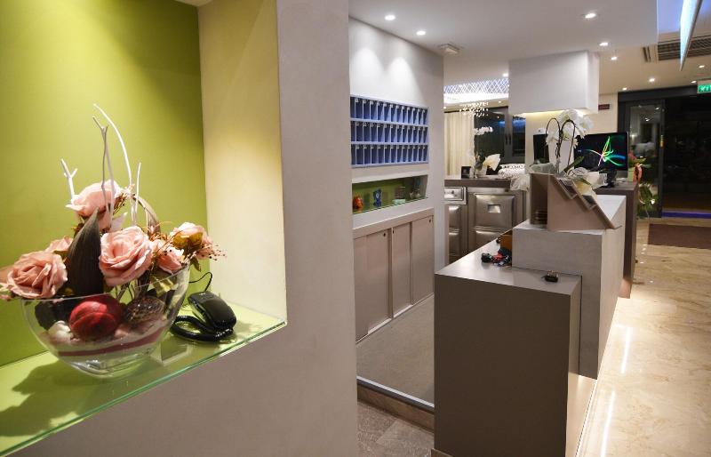 Hotel Adele - Lobi