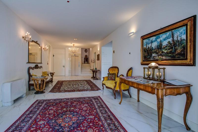 Rimini Suite Hotel - Lobi