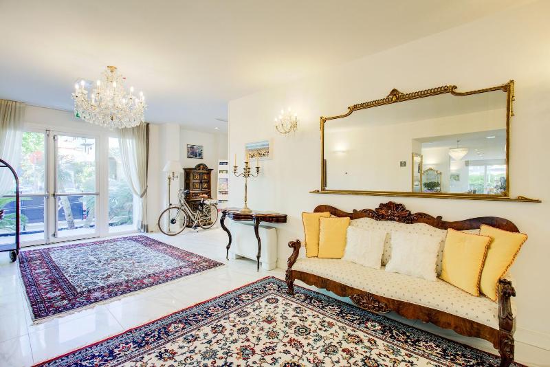 Rimini Suite Hotel - Lobi