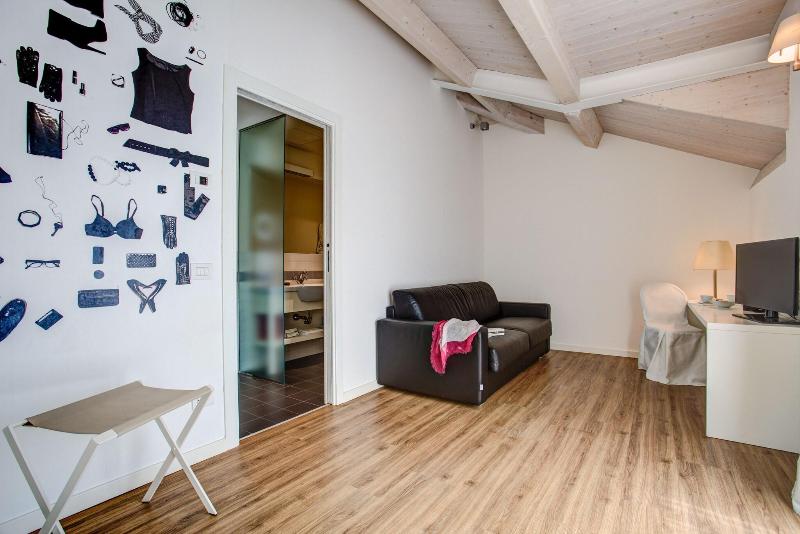 Rimini Suite Hotel - Oda