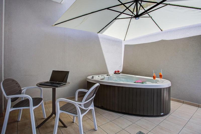 Rimini Suite Hotel - Oda