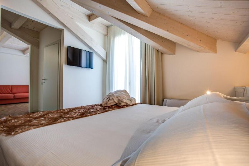 Rimini Suite Hotel - Oda