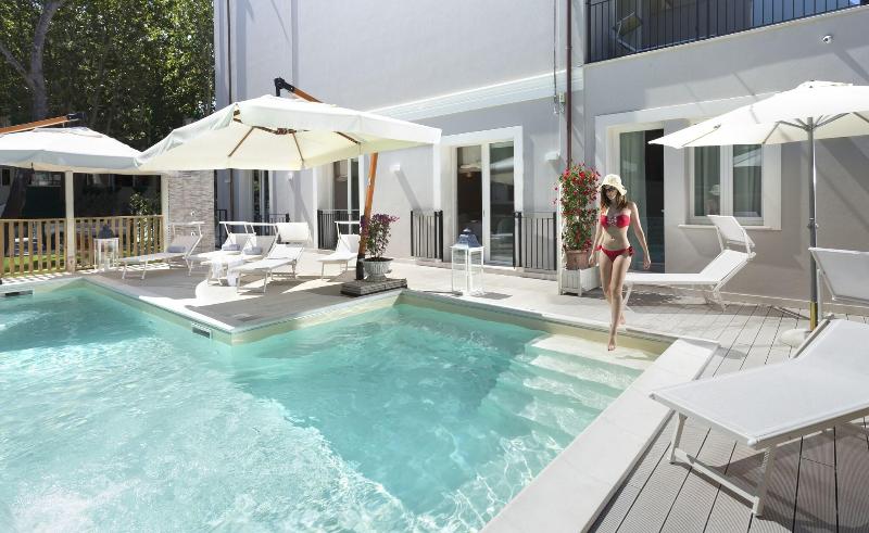 Rimini Suite Hotel - Havuz