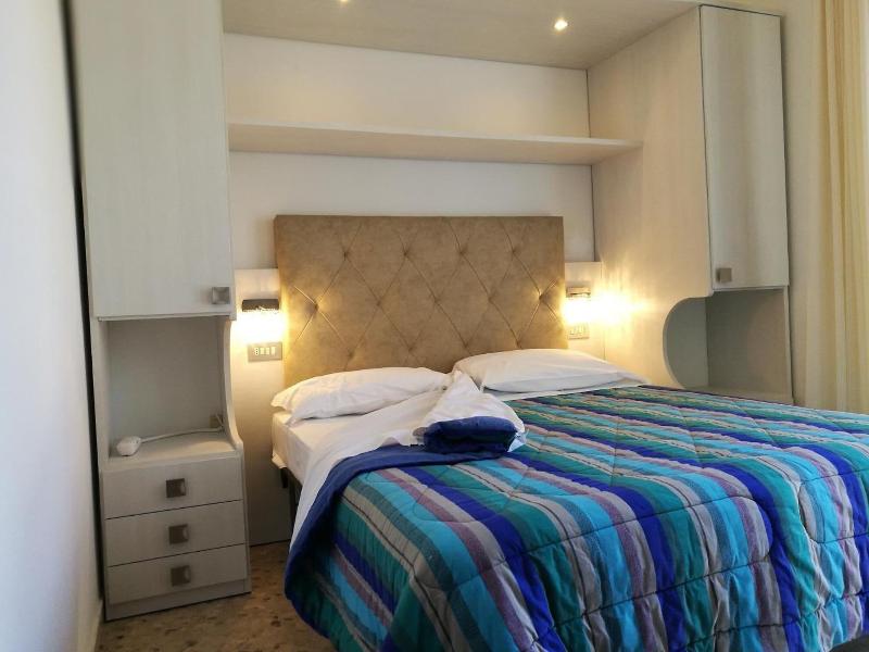 Hotel Confort - Oda