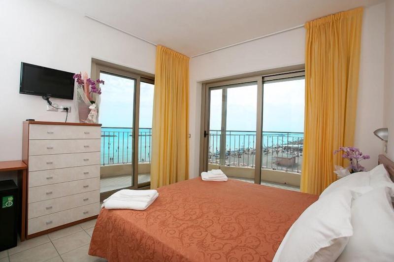 Hotel Adria Beach Club - Lobi