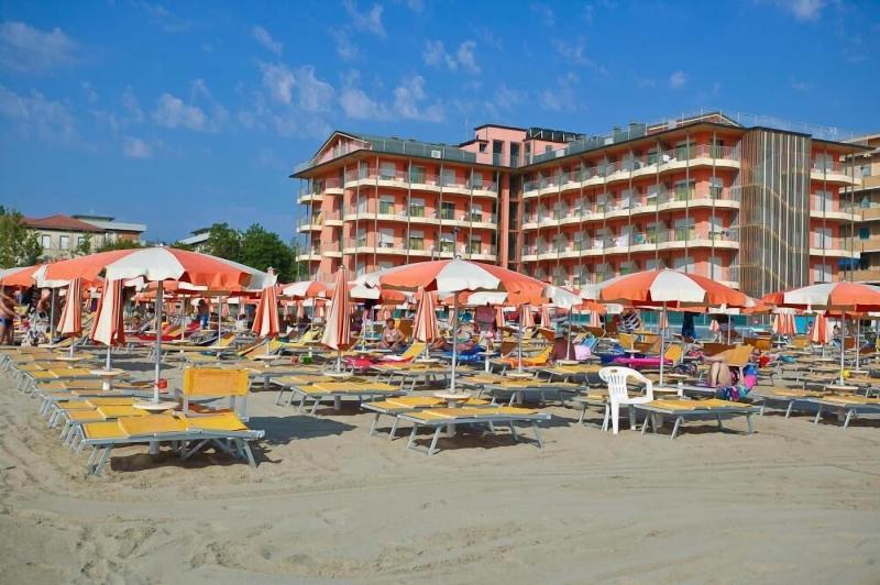 Hotel Adria Beach Club - Lobi