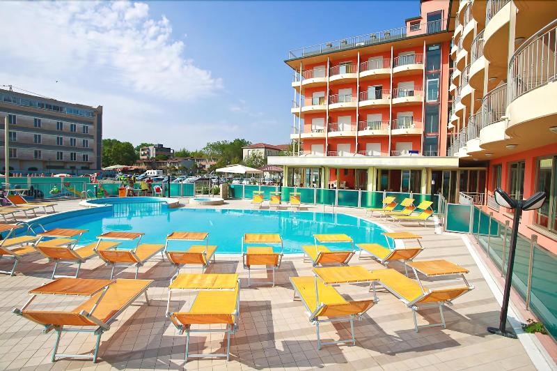 Hotel Adria Beach Club - Genel