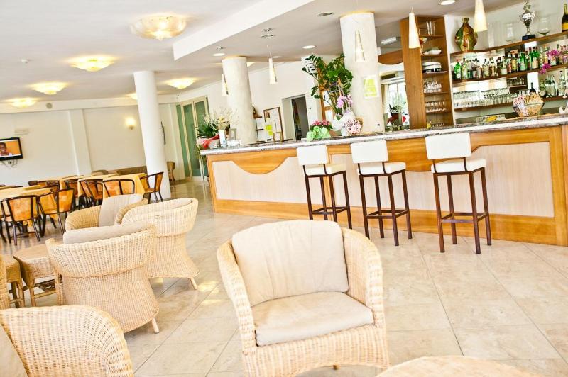 Hotel Adria Beach Club - Genel
