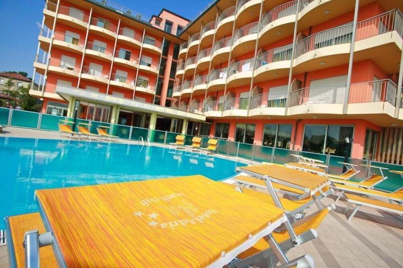Hotel Adria Beach Club - Oda