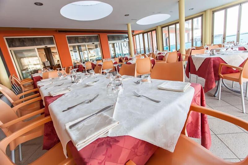 Hotel Adria Beach Club - Havuz