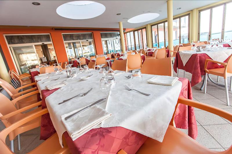 Hotel Adria Beach Club - Restoran