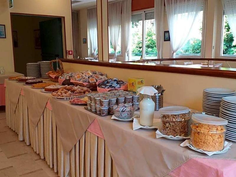 Hotel Rugantino - Genel