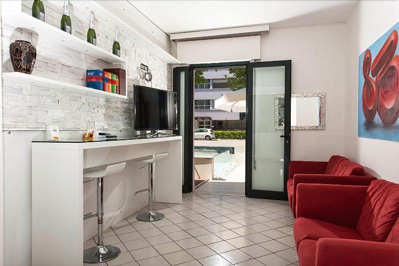 Kristalex Pet Family Hotel - Lobi
