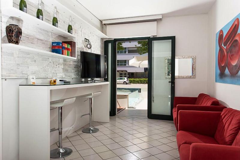 Kristalex Pet Family Hotel - Lobi