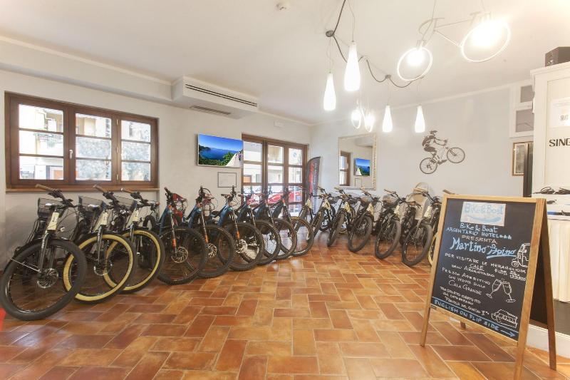 Bike&Boat Argentario - Aktivite