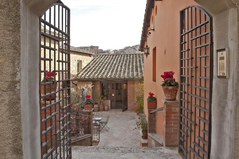 Hotel Alma Domus - Genel