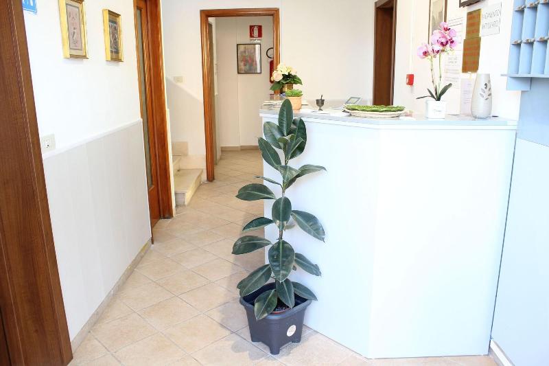 Hotel Luca - Lobi