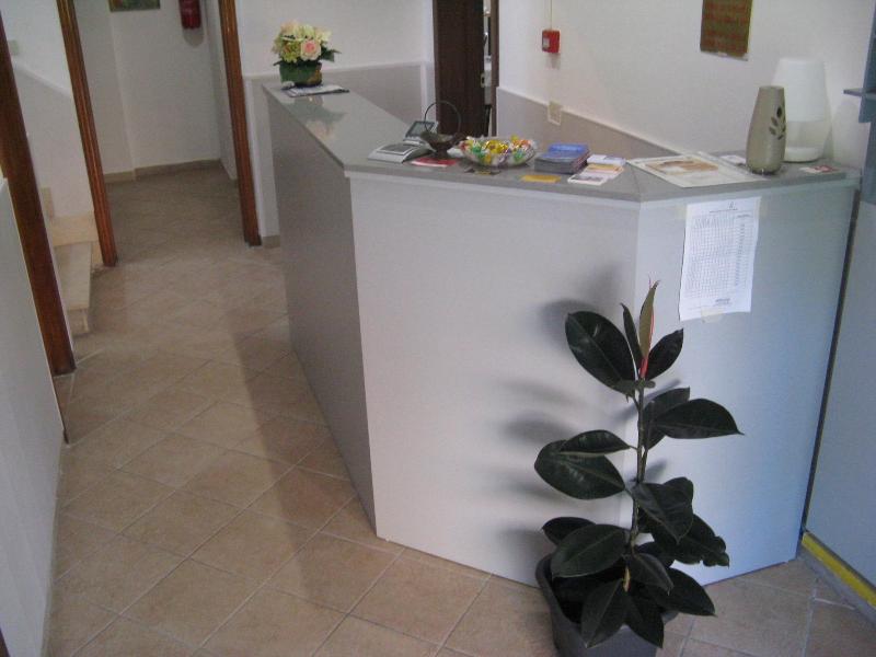 Hotel Luca - Lobi