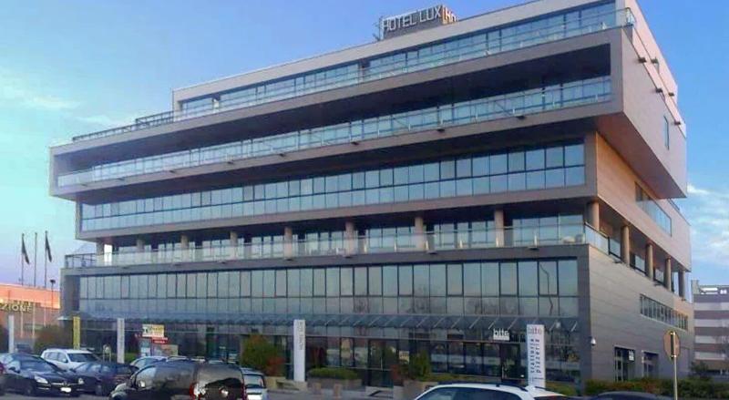 Hotel Lux Modena - Genel