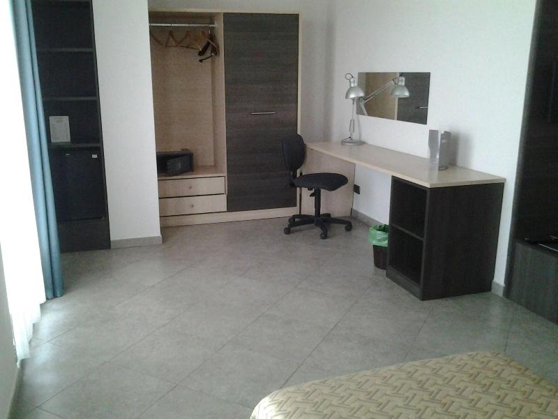 Hotel Lux Modena - Oda