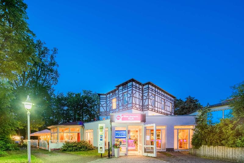 BEST WESTERN PLUS Ostseehotel Waldschloesschen - Genel