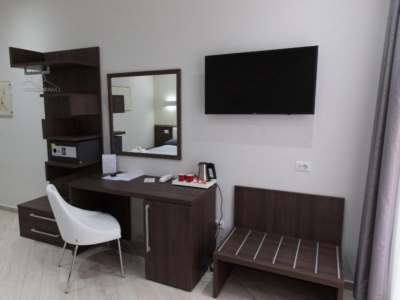 Venustas Roma Hotel - Oda