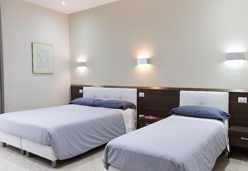 Venustas Roma Hotel - Oda