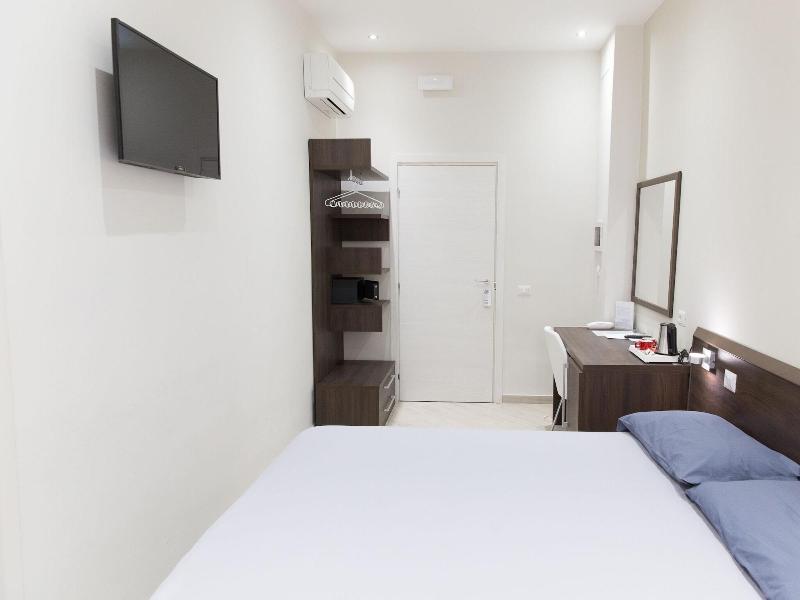 Venustas Roma Hotel - Oda