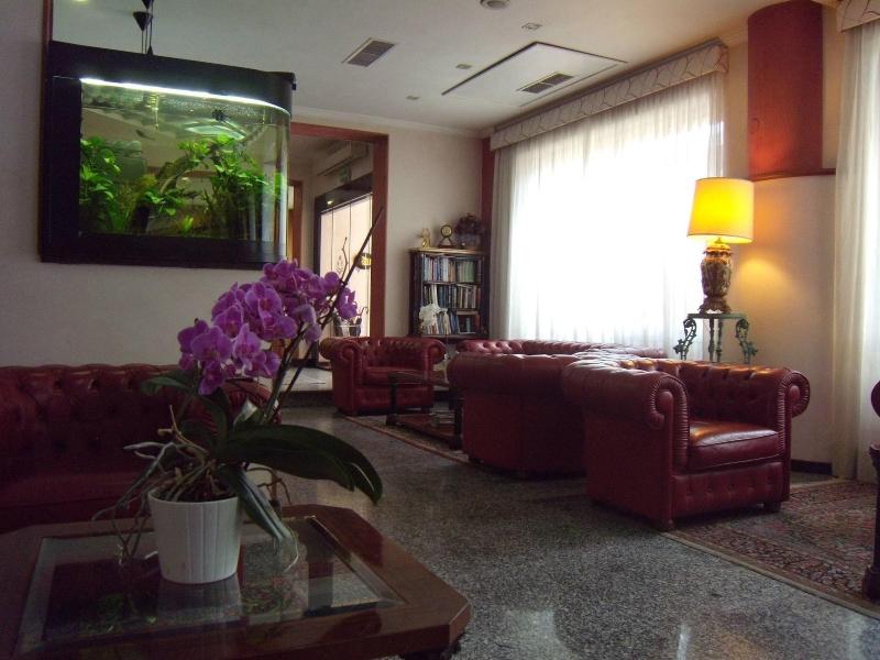 Astor Hotel - Lobi