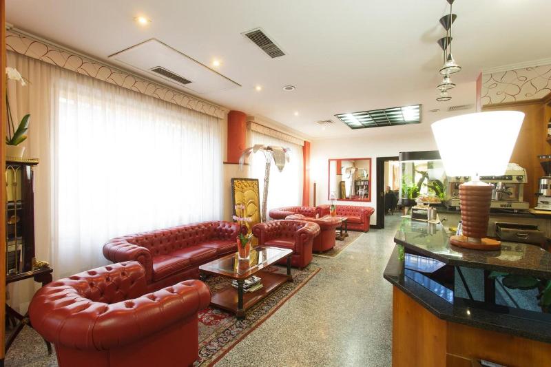 Astor Hotel - Lobi