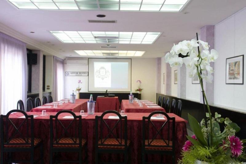 Astor Hotel - Toplantı