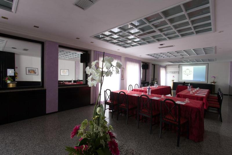 Astor Hotel - Toplantı