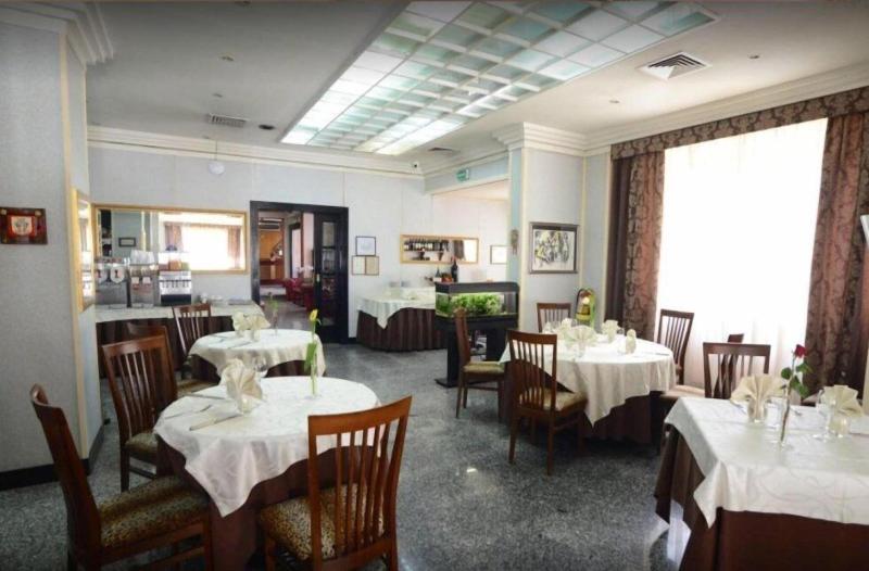 Astor Hotel - Restoran